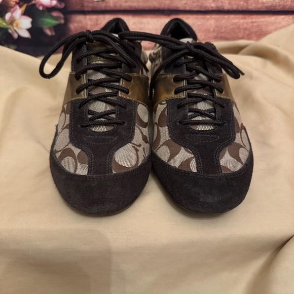 Coach Lexey Signature Sneakers Brown Gold Logo Canvas Leather Women’s Size 9 - Picture 2 of 8